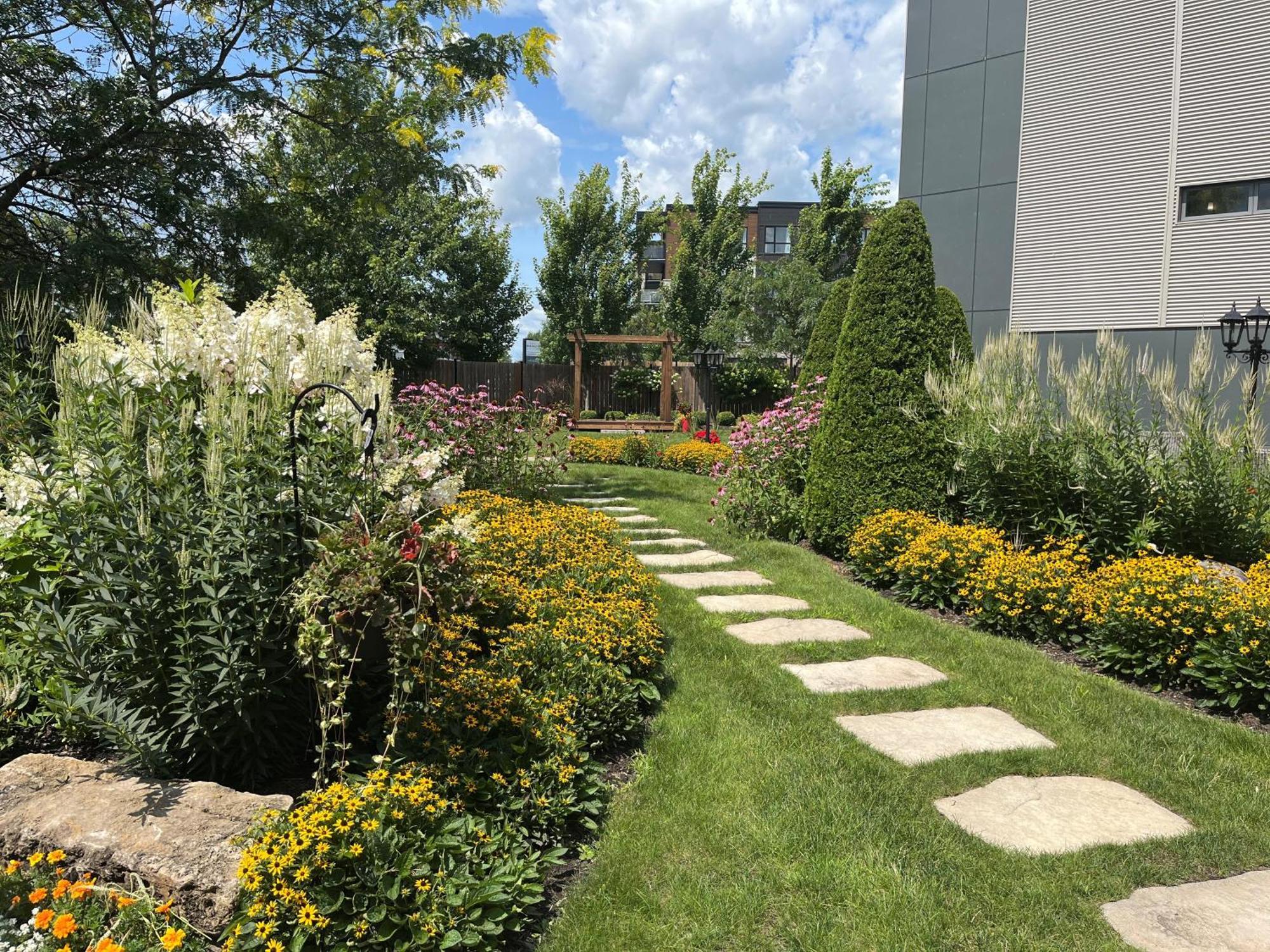 Hotel Rive Gauche Beloeil Экстерьер фото
