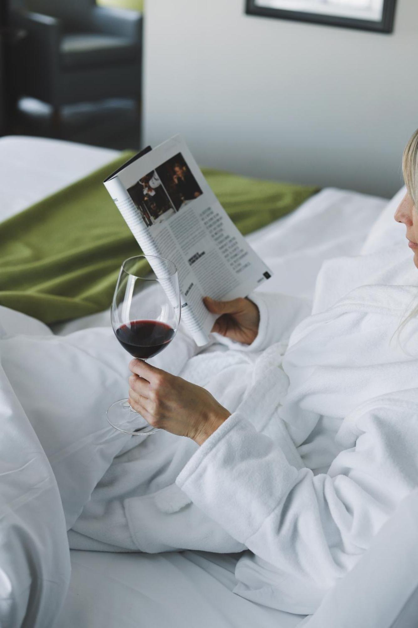 Hotel Rive Gauche Beloeil Экстерьер фото