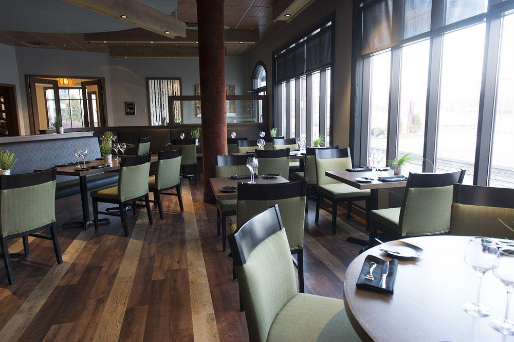Hotel Rive Gauche Beloeil Экстерьер фото
