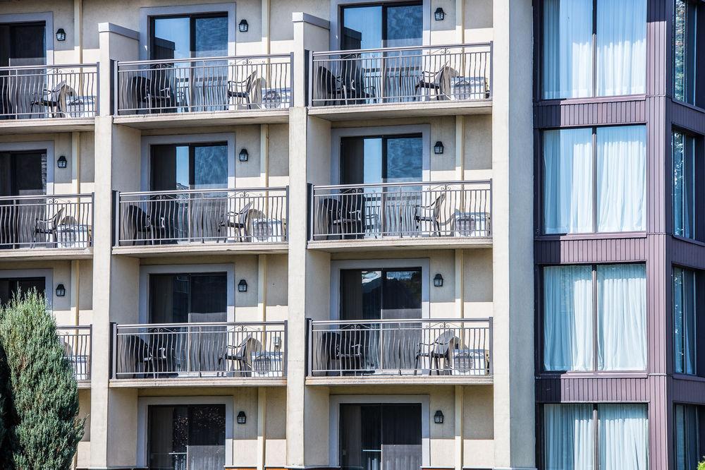Hotel Rive Gauche Beloeil Экстерьер фото
