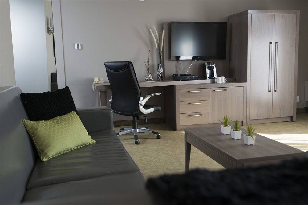 Hotel Rive Gauche Beloeil Экстерьер фото