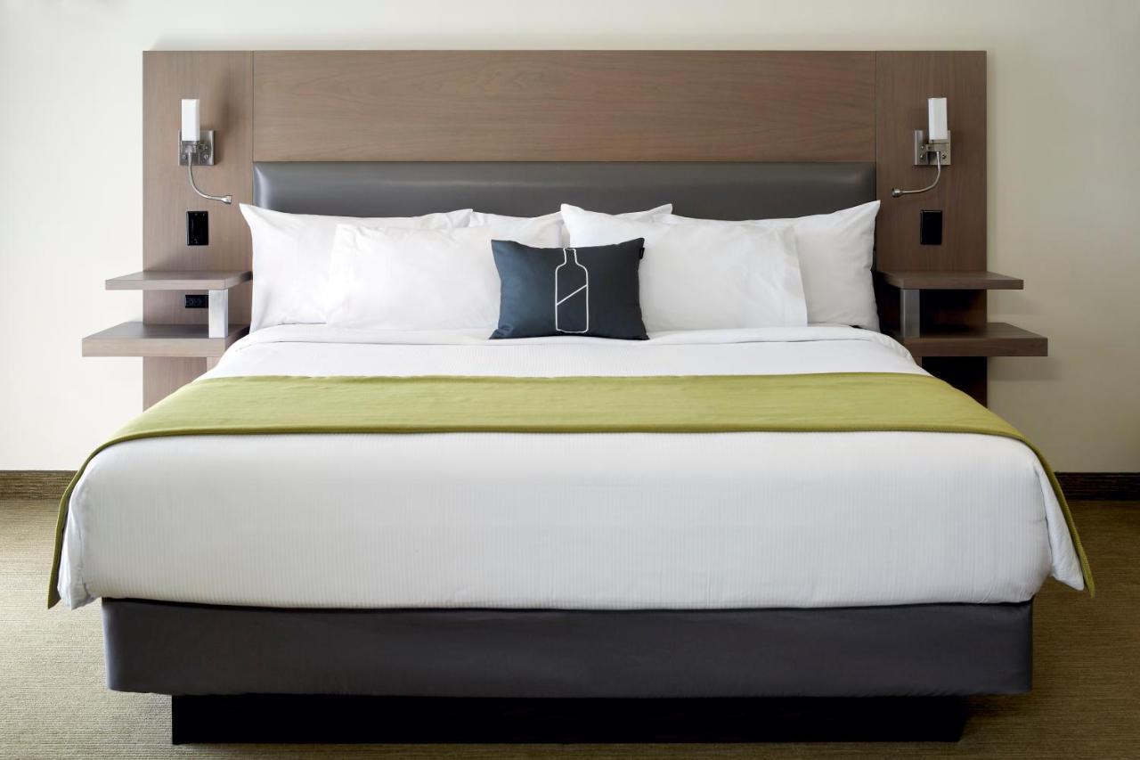 Hotel Rive Gauche Beloeil Экстерьер фото