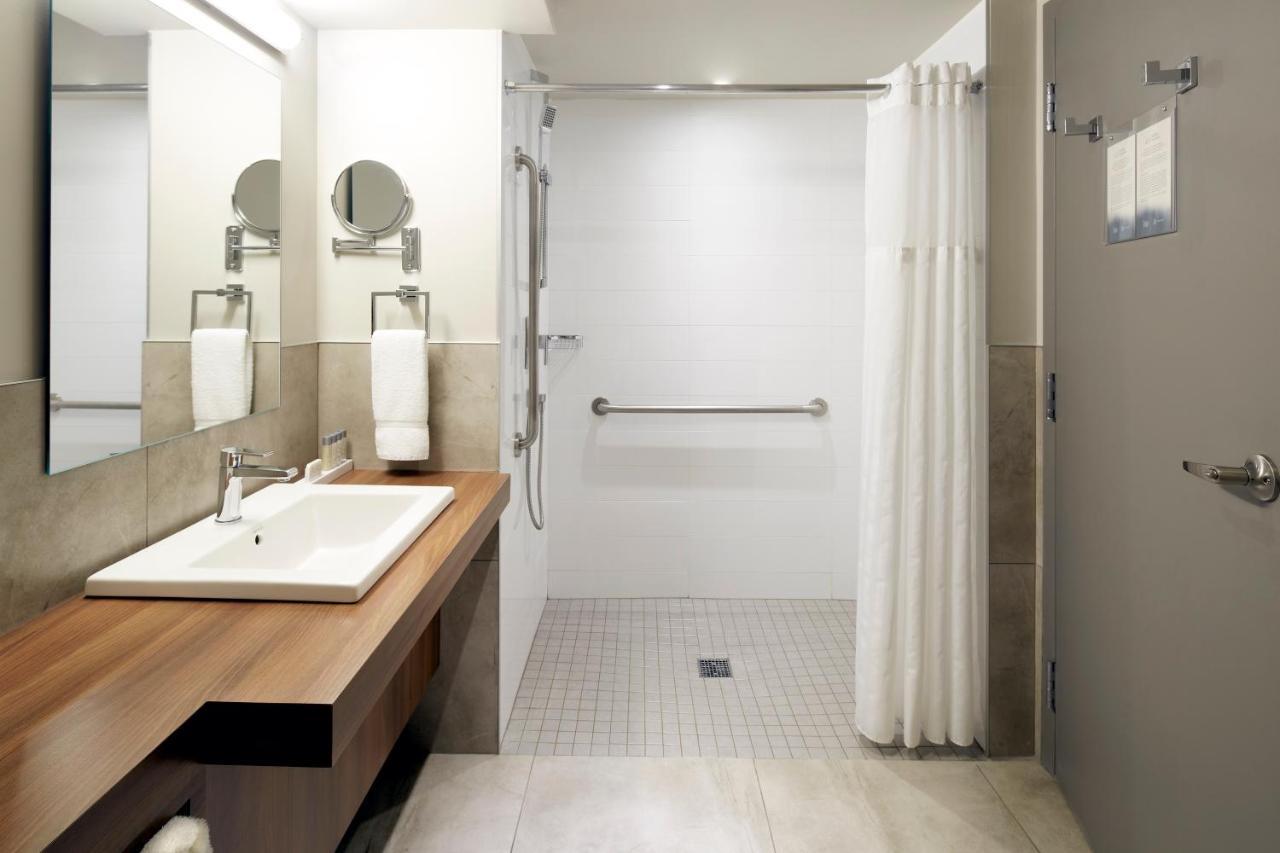 Hotel Rive Gauche Beloeil Экстерьер фото